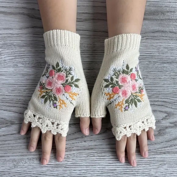 Accessories - 175. Crochet fingerless gloves